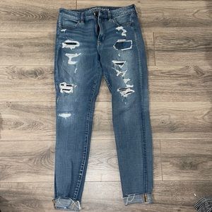American Eagle Outfitters Distressed Blue Jeans size 14 x-long